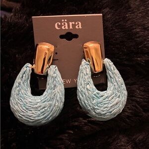 NWT Cara NY Blue Woven Raffia Teardrop Earrings | Gold Tone Post Statement